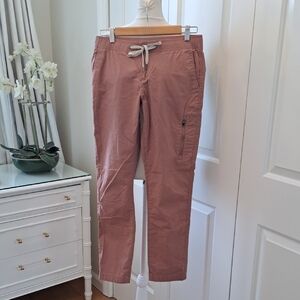 Vuori Womens Ripstop Activewear/Hiking/Athletic Washed Rust Cropped Pants SM